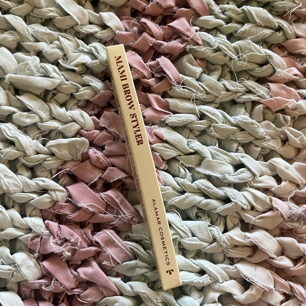 Mami Brow Styler by Alamar Cosmetics